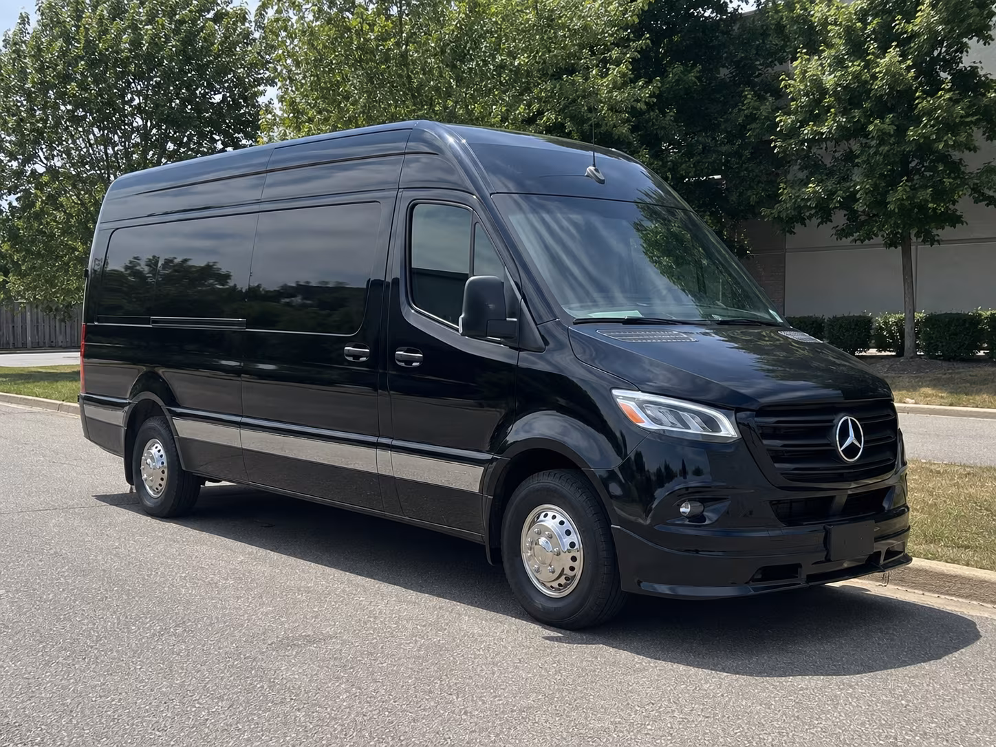 bellevue discreet military and government shuttles for your group