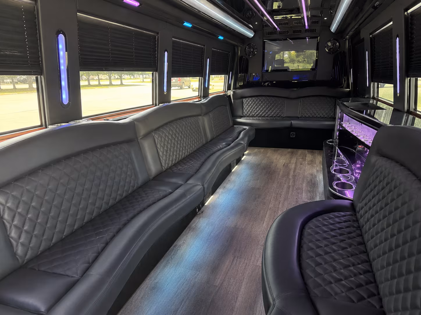 find your renton prom party bus transportation here