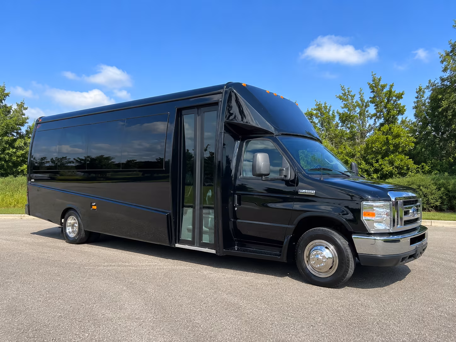 redmond visit multiple wineries with one redmond charter bus rental