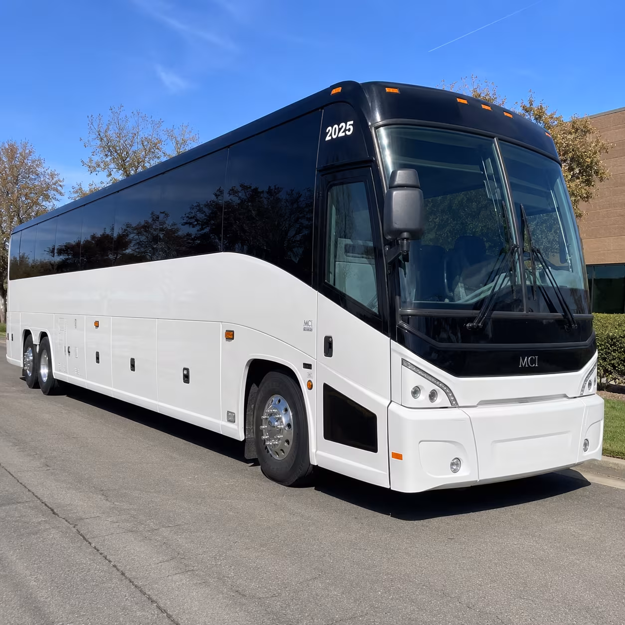 shuttle government inspection teams and delegations between renton and seatac with ease