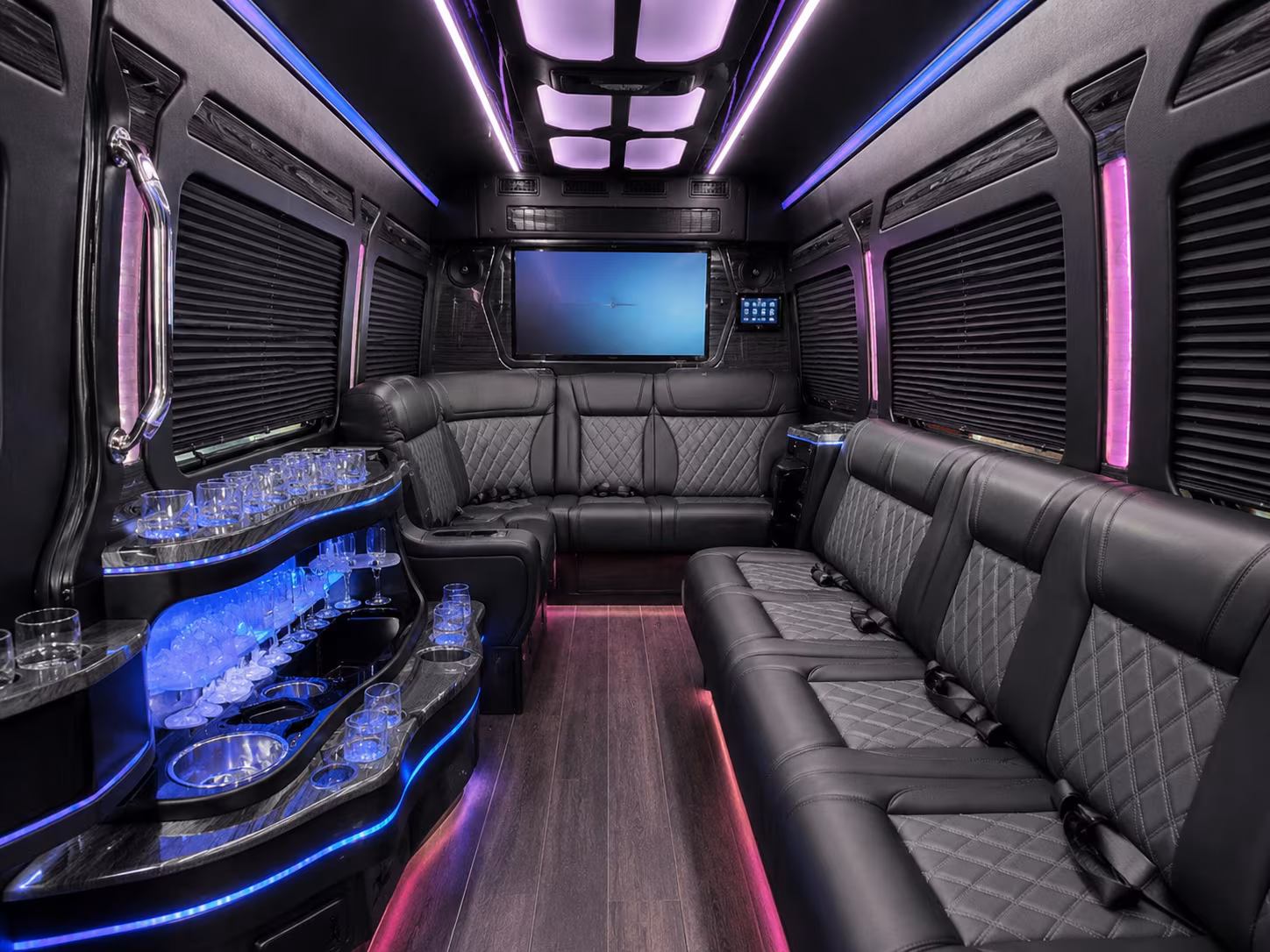 with rentoncharterbuscompany com moving your team to offsites at hyatt regency lake washington is simple